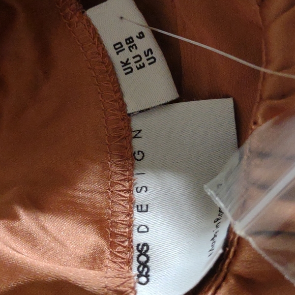 Dress - Picture 3 of 3